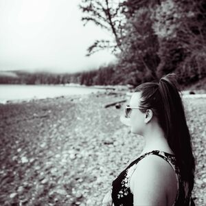 Meet your Posher, Lana